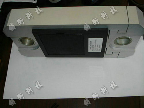 電子測(cè)力計(jì)圖片
